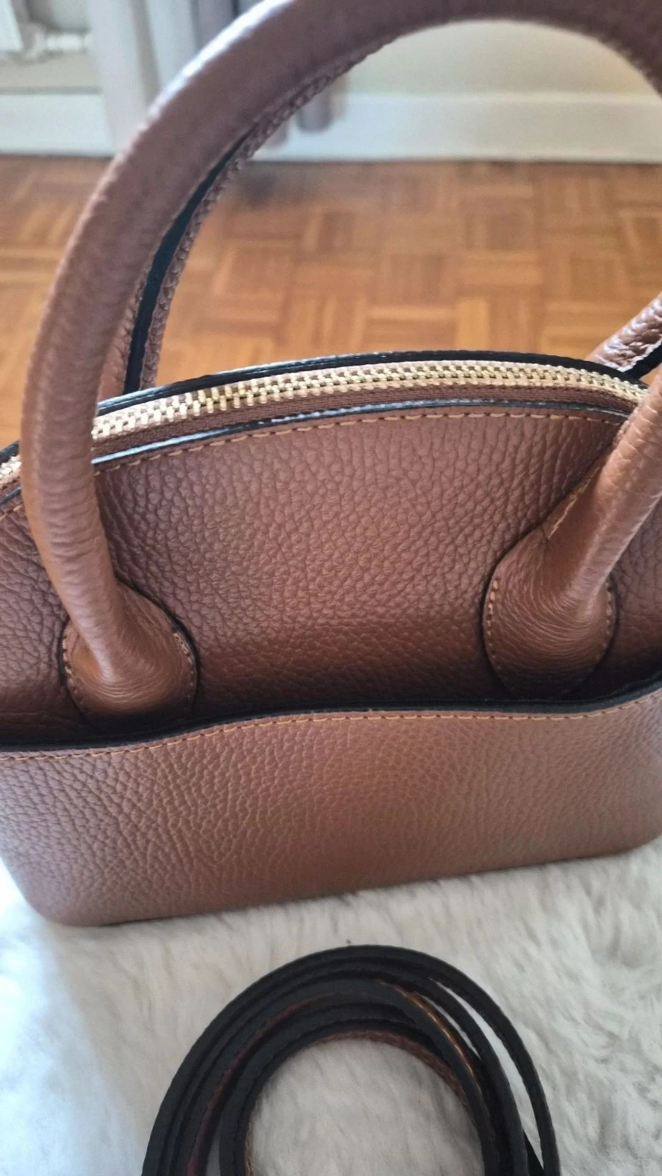 Brown grained leather bag new 17x20 Cm – photo 2